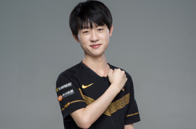 理与球路设 理与球路设