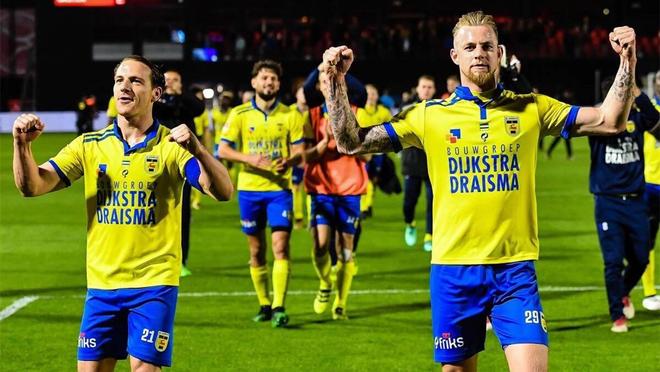 与此同时 与此同时