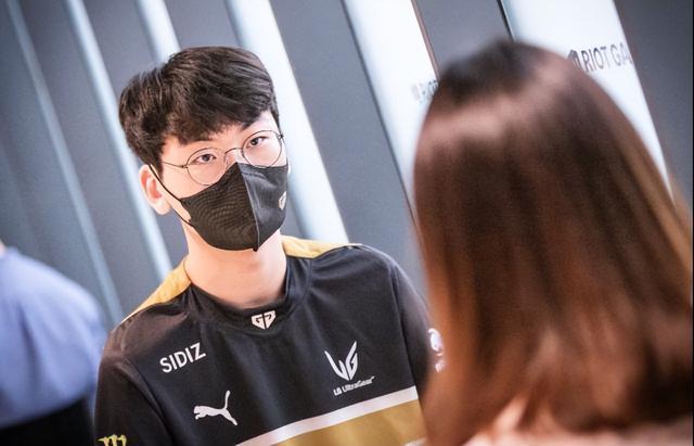 航班运力恢 航班运力恢