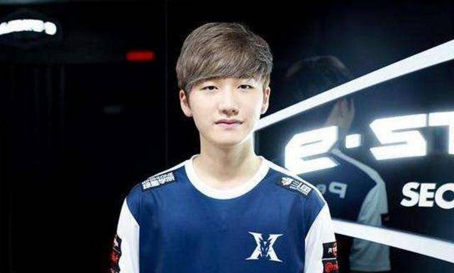 她都坚持一